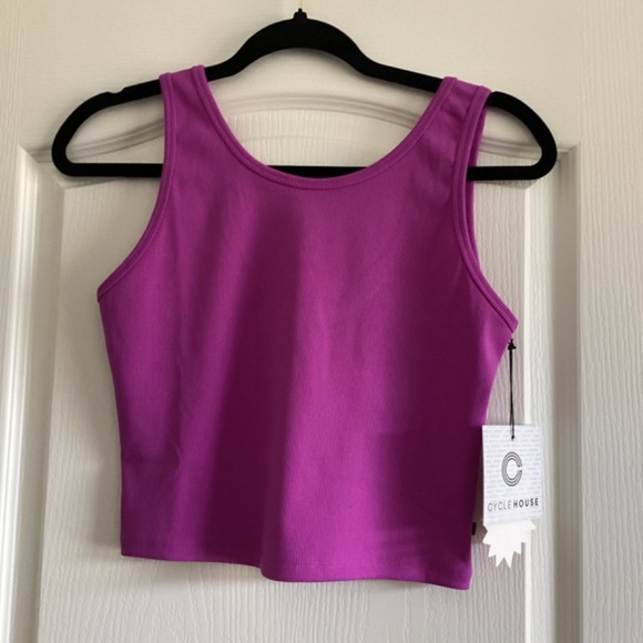 Cycle House Ribbed Cropped Tank Top - Picture 3 of 3